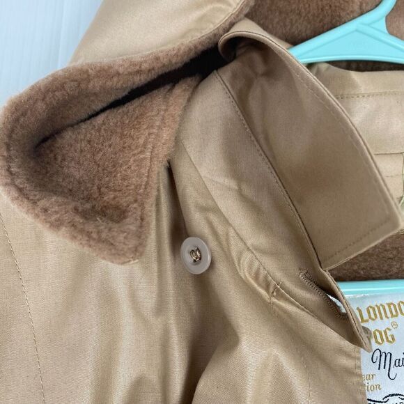 Retro London Fog Tan Belted Trench Coat Size 12 Reg Removable Hood - Picture 11 of 15